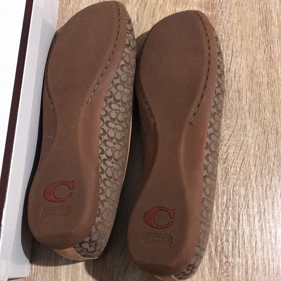 Coach crystal monogram flats. USED. Womens size 9.0. - Picture 7 of 10